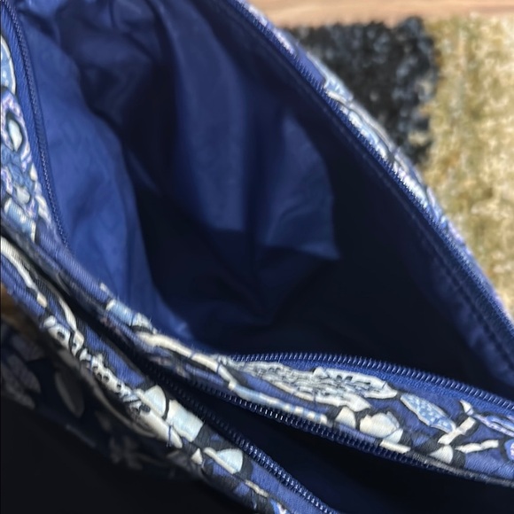 Vera Bradley Trio Zip Hipster Crossbody Bag in Tropic Tapestry Blue Floral EUC - Picture 9 of 11